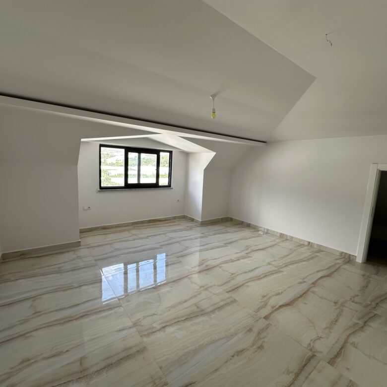 4+1 Apartment for Sale in KARGICAK, Alanya