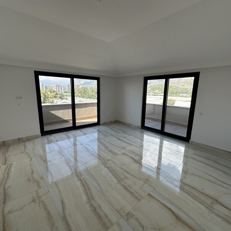 4+1 Apartment for Sale in KARGICAK, Alanya