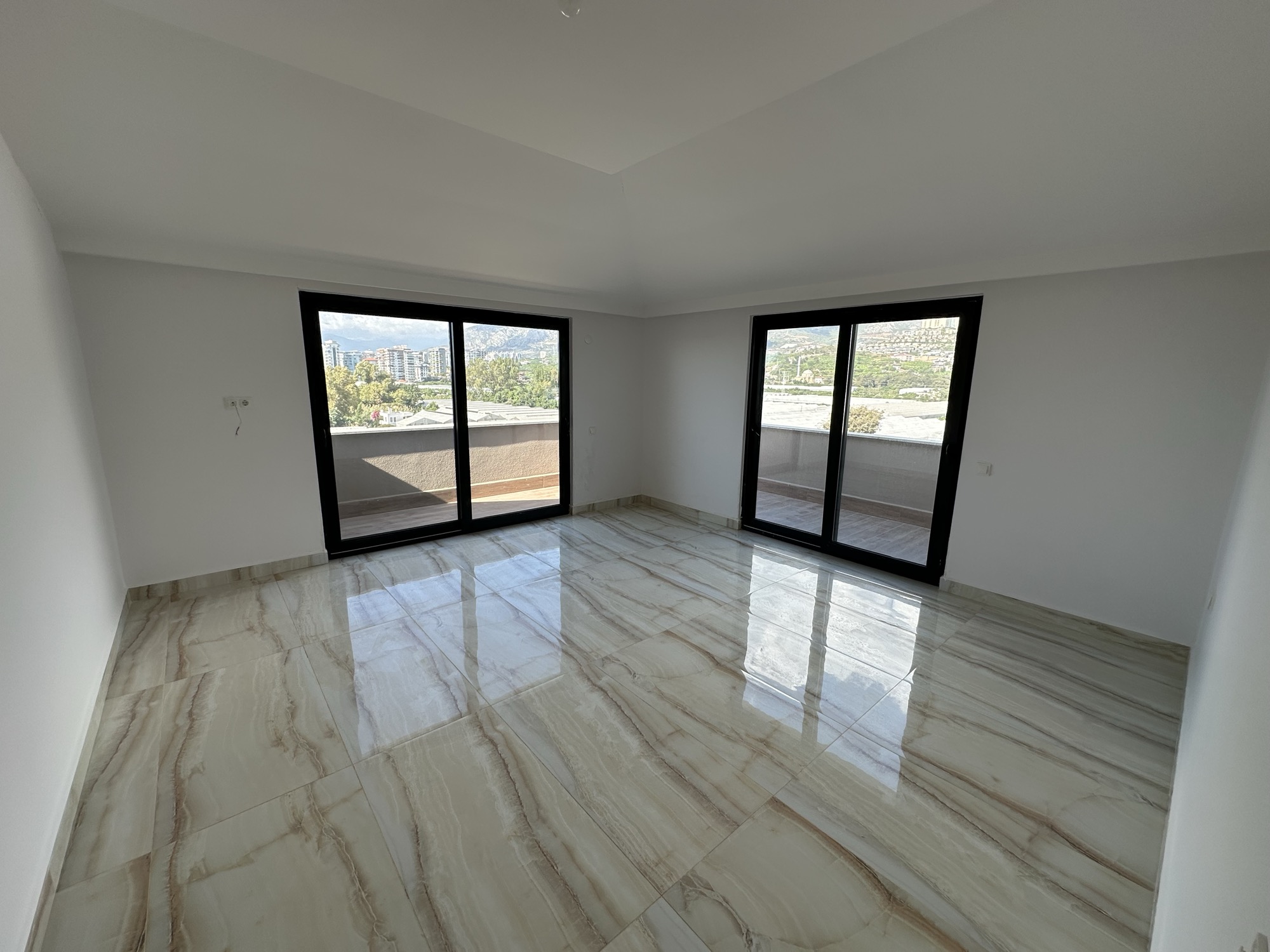 4+1 Apartment for Sale in KARGICAK, Alanya