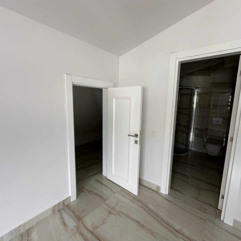 4+1 Apartment for Sale in KARGICAK, Alanya