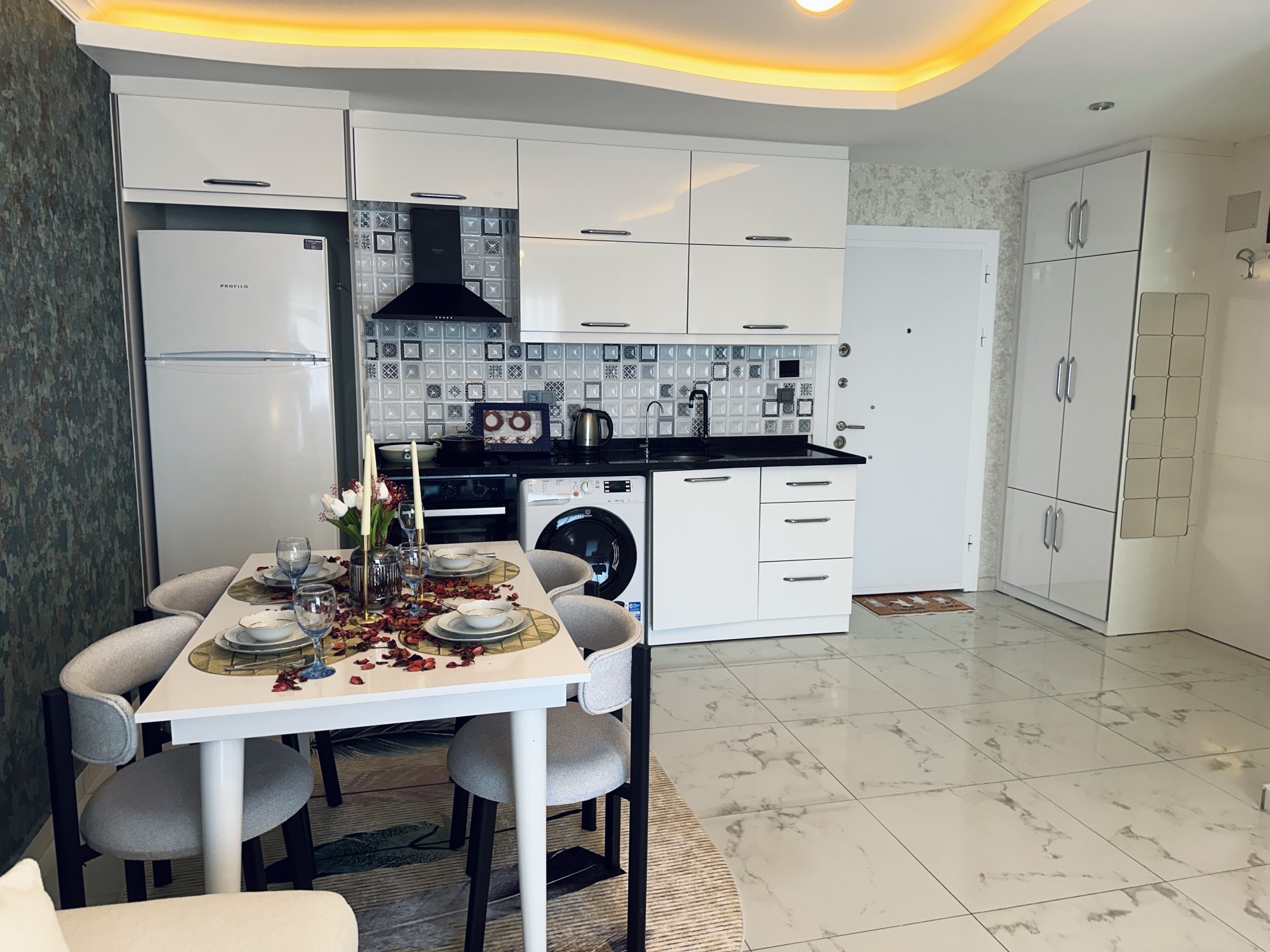 1+1 Apartment for Sale in MAHMUTLAR, Alanya