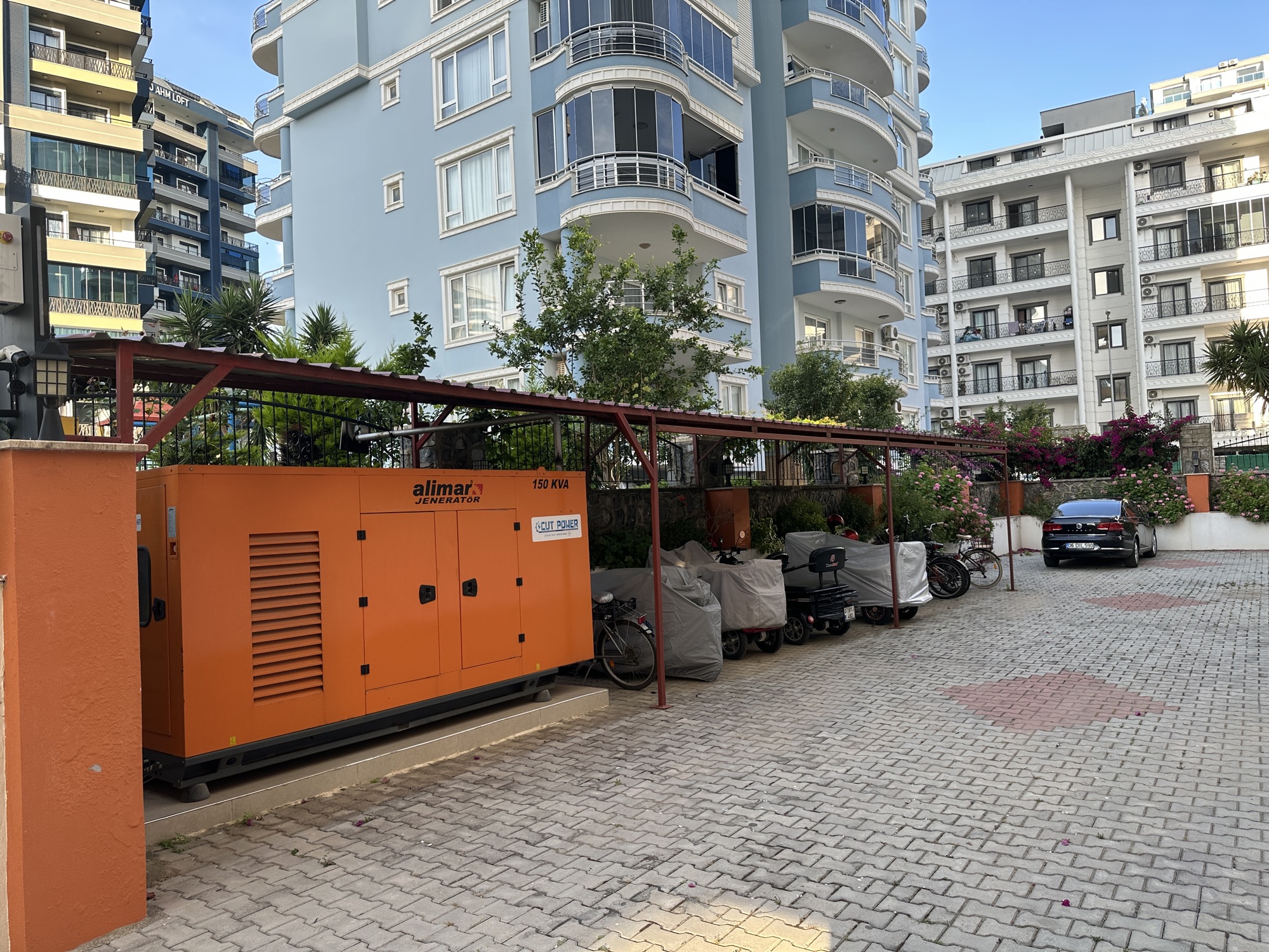 1+1 Apartment for Sale in MAHMUTLAR, Alanya
