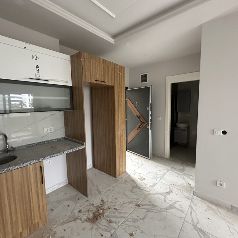 1+1 Apartment for Sale in MAHMUTLAR, Alanya