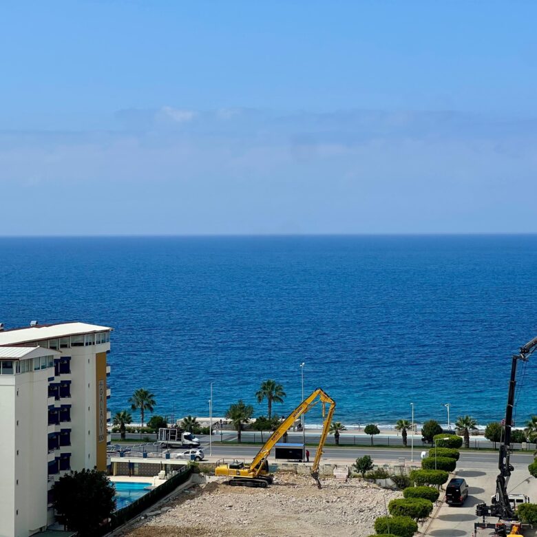 1+1 Apartment for Sale in MAHMUTLAR, Alanya