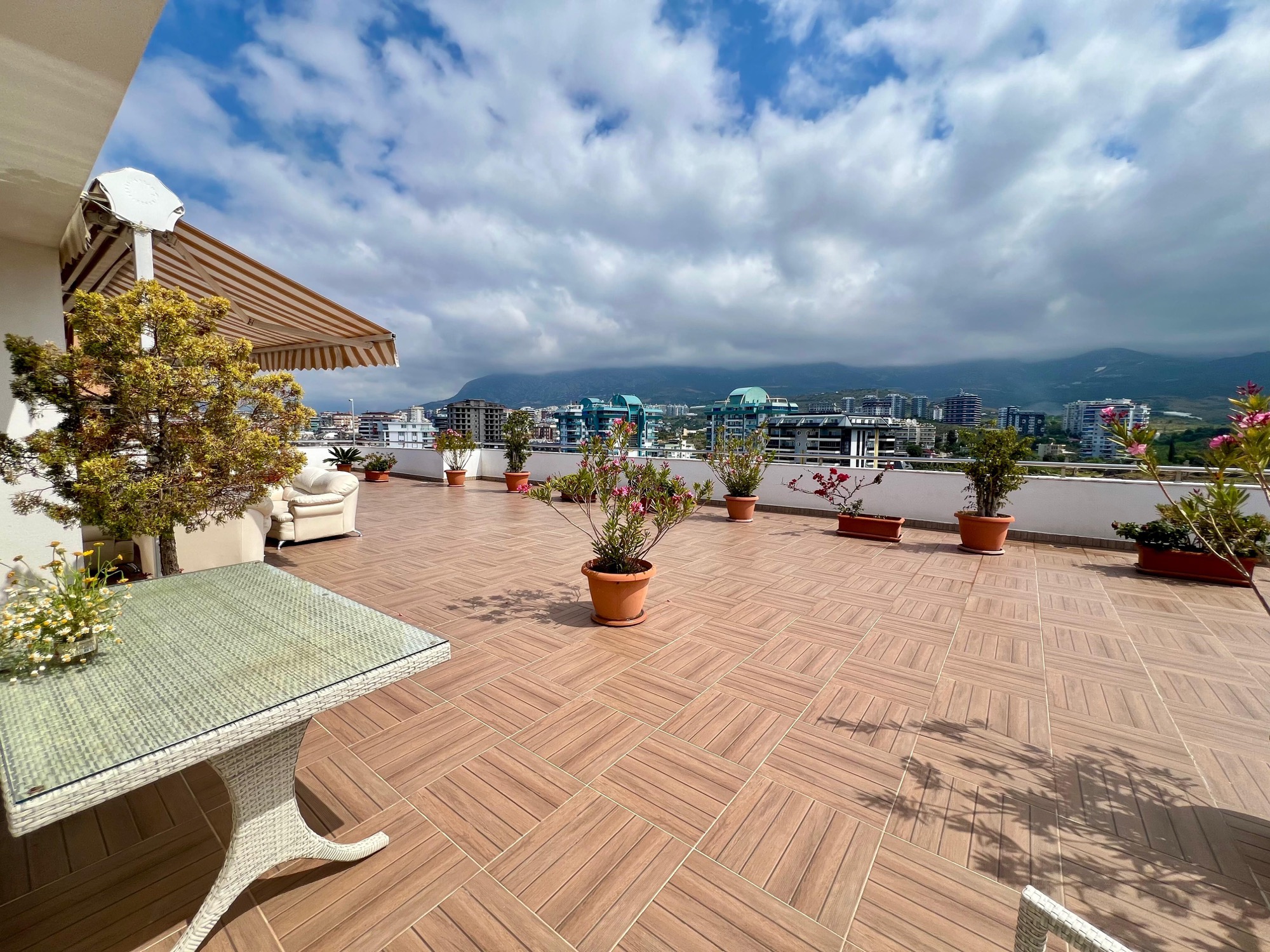 1+1 Apartment for Sale in MAHMUTLAR, Alanya