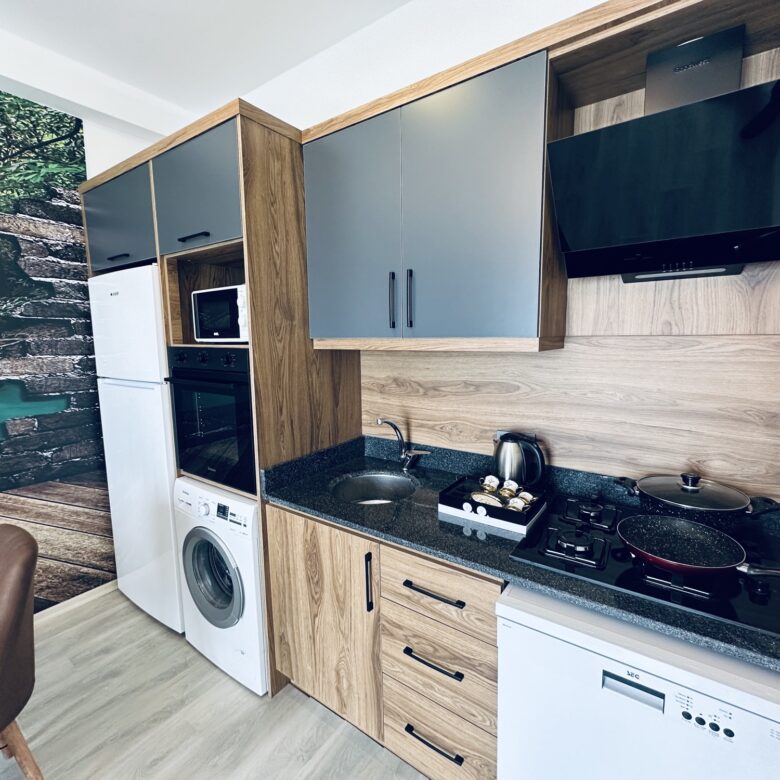 1+1 Apartment for Sale in MAHMUTLAR, Alanya