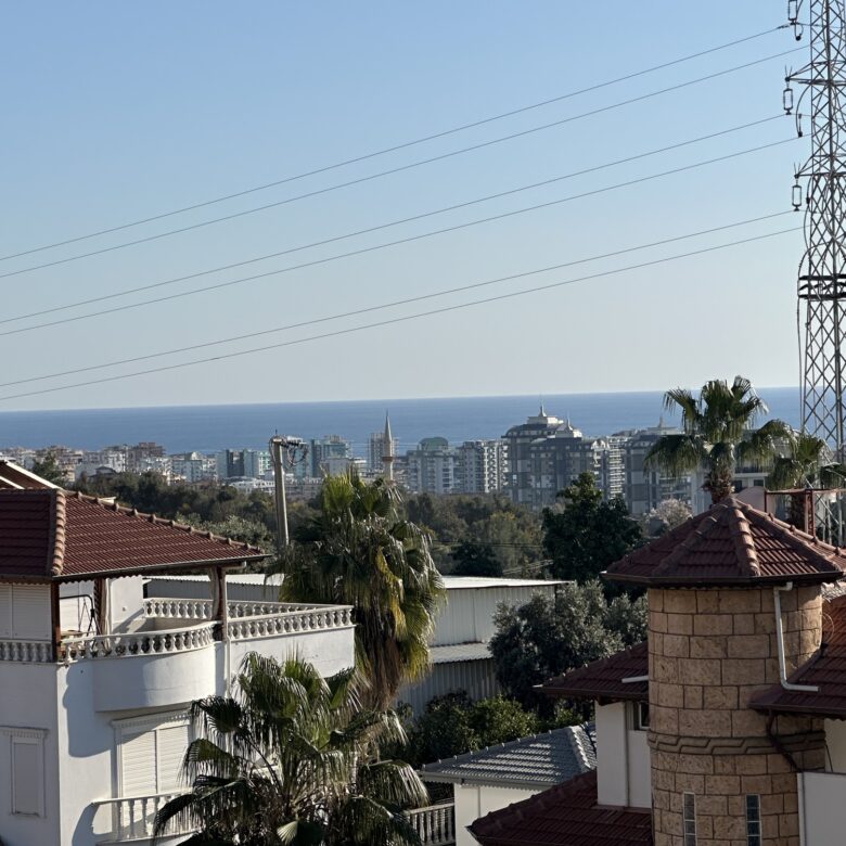 1+1 Apartment for Sale in MAHMUTLAR, Alanya