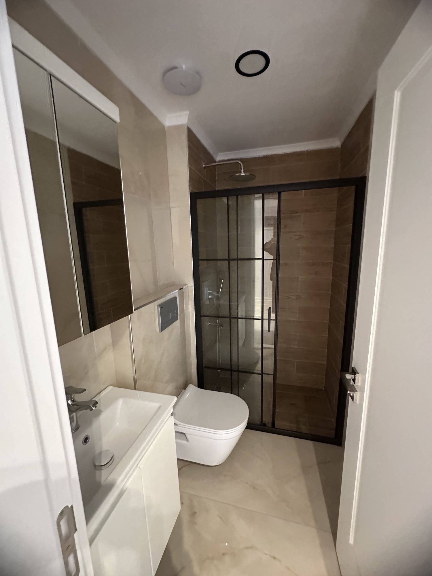 2+1 Apartment for Sale in MAHMUTLAR, Alanya