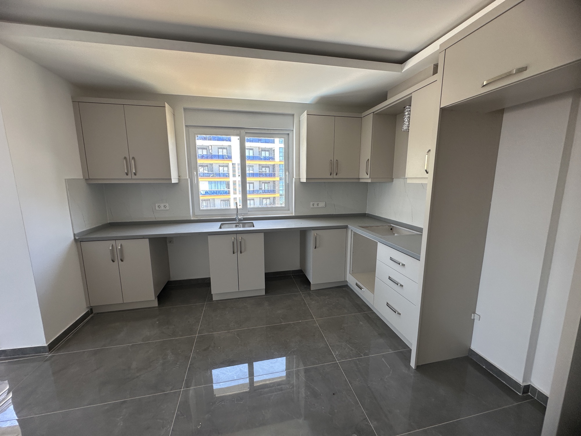 2+1 Apartment for Sale in MAHMUTLAR, Alanya