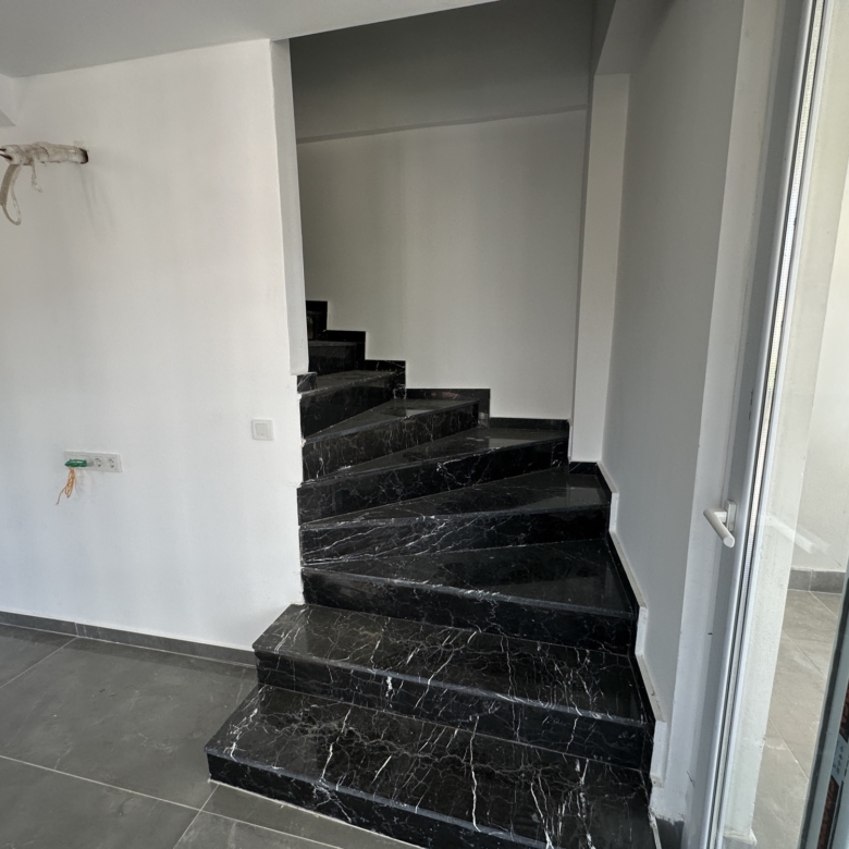 2+1 Apartment for Sale in MAHMUTLAR, Alanya