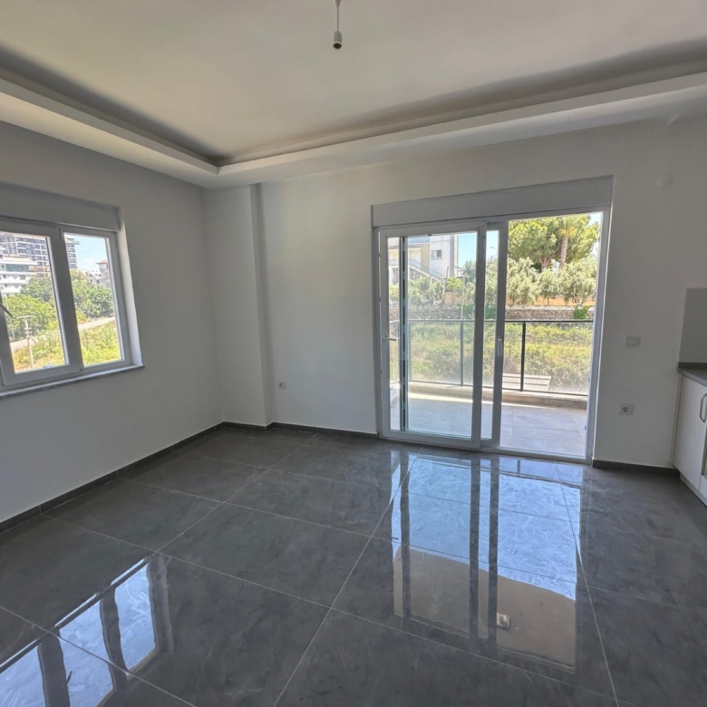 1+1 Apartment for Sale in MAHMUTLAR, Alanya