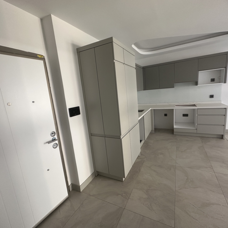 1+1 Apartment for Sale in MAHMUTLAR, Alanya